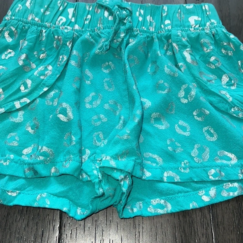 Girls shorts and short sleeve fringe crop top set